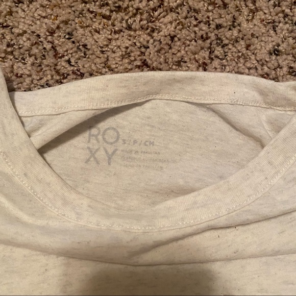 Roxy women’s T shirt - Picture 2 of 4